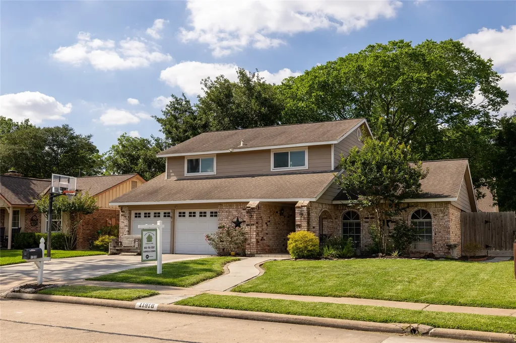11918 Dorrance Lane Meadows Place TX 77477