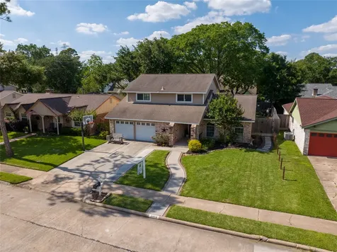 11918 Dorrance Lane Meadows Place TX 77477