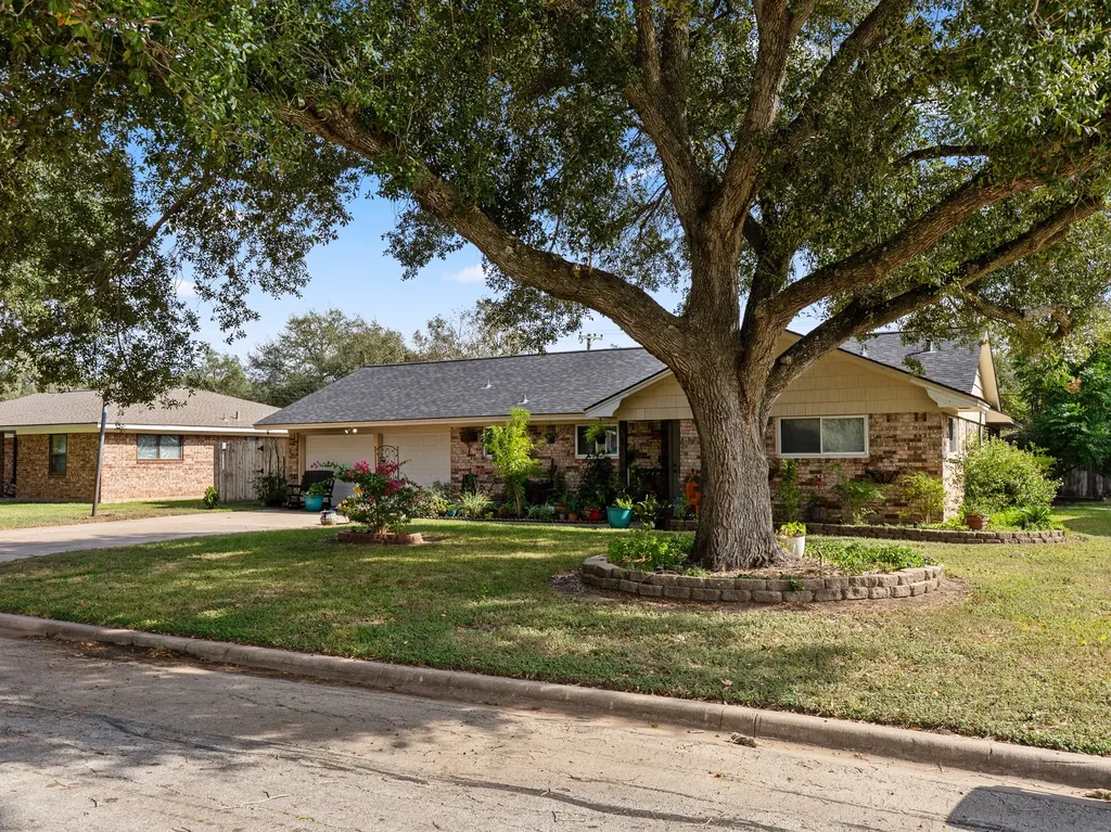 3940 Wickersham Street Bay City TX 77414