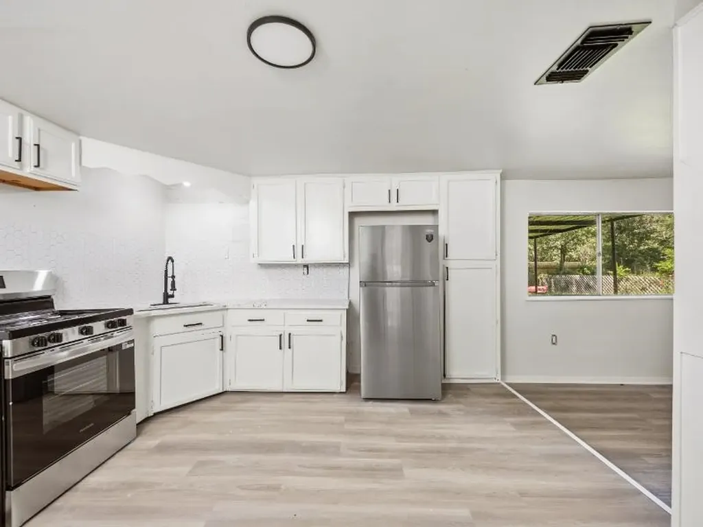 3111 Hicks Avenue San Antonio TX 78210