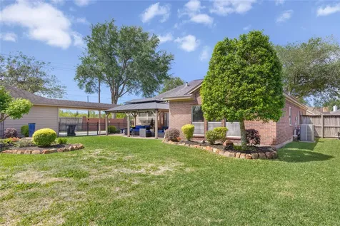 5219 Baywood Drive Pasadena TX 77505