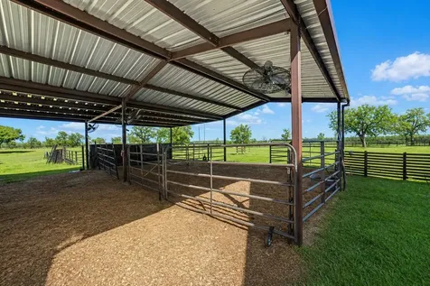3103 Brundrett Road Wallis TX 77485