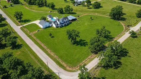 3103 Brundrett Road Wallis TX 77485