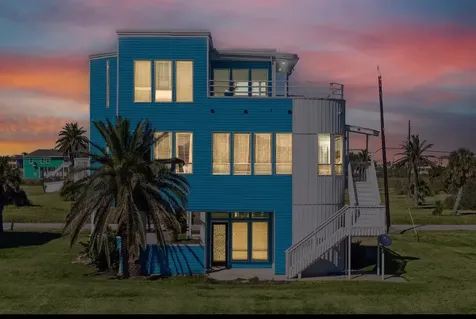18511 Shaman Drive Galveston TX 77554