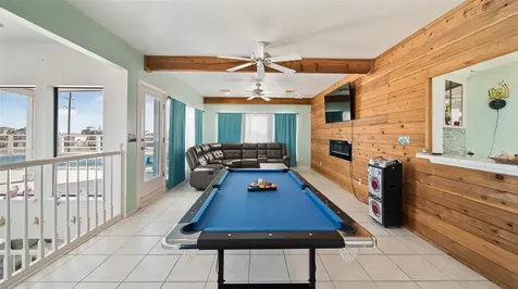 18511 Shaman Drive Galveston TX 77554