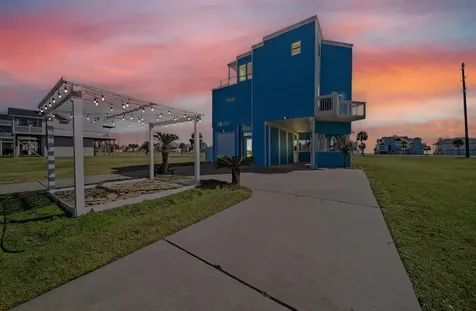 18511 Shaman Drive Galveston TX 77554