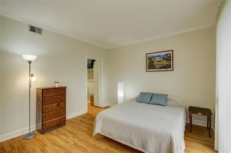 2100 Tanglewilde Street 349 Houston TX 77063
