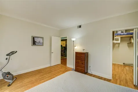 2100 Tanglewilde Street 349 Houston TX 77063