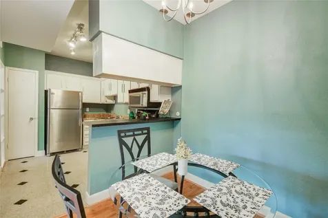 2100 Tanglewilde Street 349 Houston TX 77063