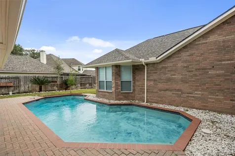 5622 Lake Place Houston TX 77041