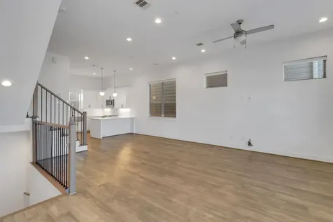 1526 Chestnut Street Houston TX 77009