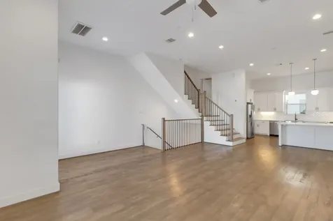 1526 Chestnut Street Houston TX 77009