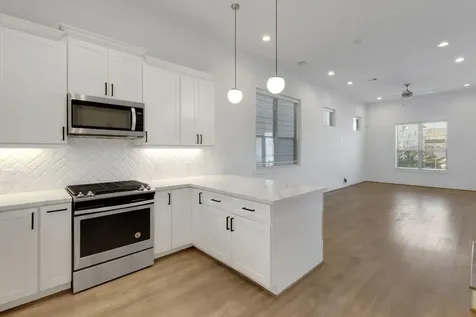 1526 Chestnut Street Houston TX 77009