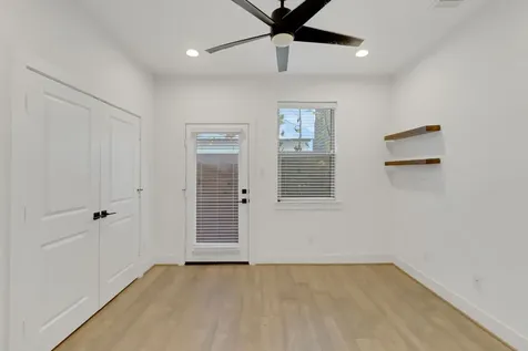 1526 Chestnut Street Houston TX 77009