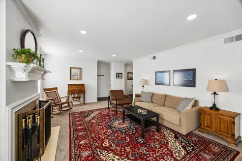1601 S Shepherd Drive 216 Houston TX 77019