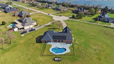 3627 Madison Avenue Beach City TX 77523