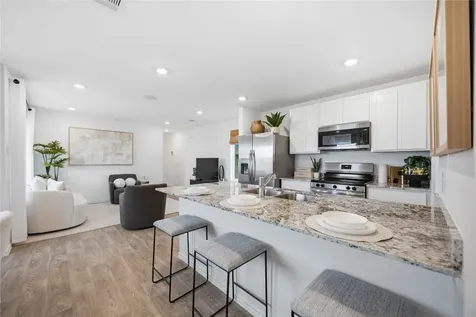 6011 Pineapple Street Houston TX 77048