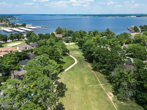 181 Wyndemere Drive Montgomery TX 77356