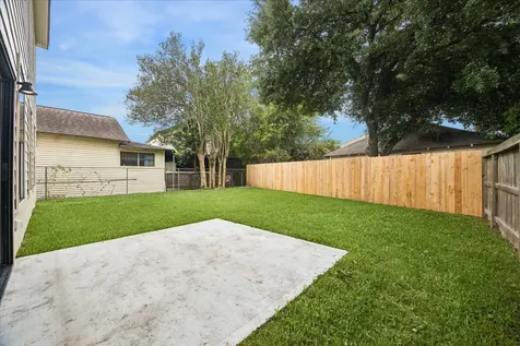 125 N Sidney Street Houston TX 77003