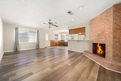 119 Ravenhead Drive Houston TX 77034