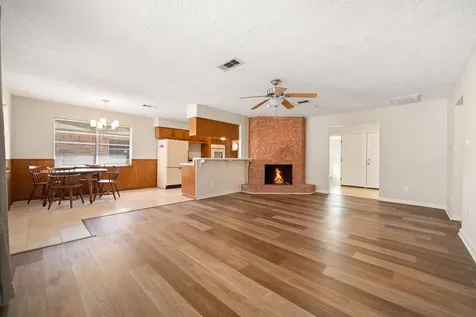 119 Ravenhead Drive Houston TX 77034