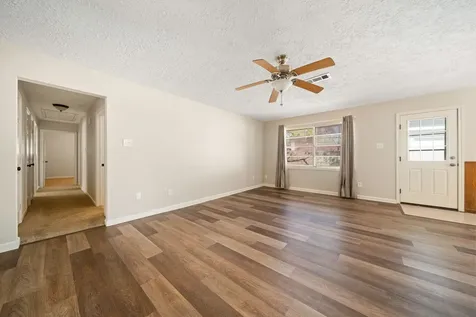 119 Ravenhead Drive Houston TX 77034