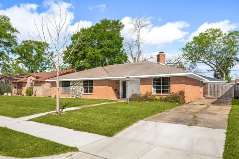 119 Ravenhead Drive Houston TX 77034