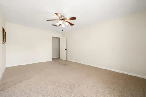 119 Ravenhead Drive Houston TX 77034