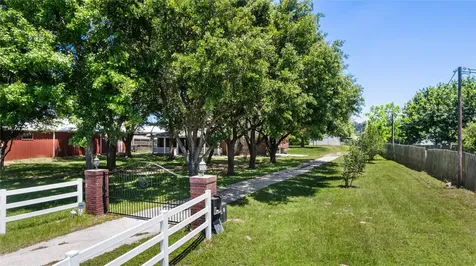 20240 Cypress Rosehill Road Tomball TX 77377