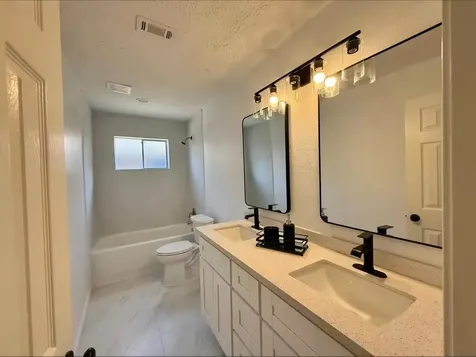 501 Valley Brook Drive La Porte TX 77571