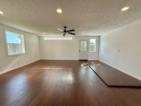 501 Valley Brook Drive La Porte TX 77571
