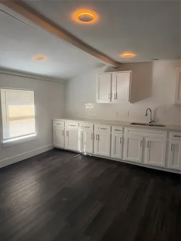 2281 Des Jardines Street Houston TX 77023