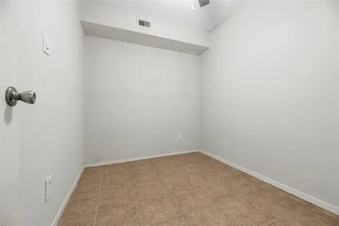4637 Wild Indigo Street 421 Houston TX 77027