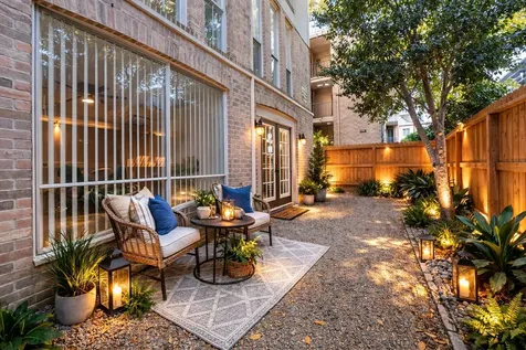 4637 Wild Indigo Street 421 Houston TX 77027