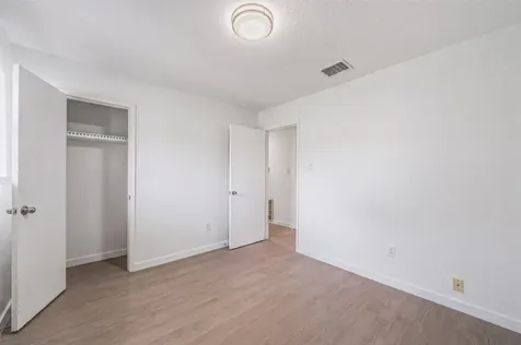 10606 Kirkdale Drive Houston TX 77089