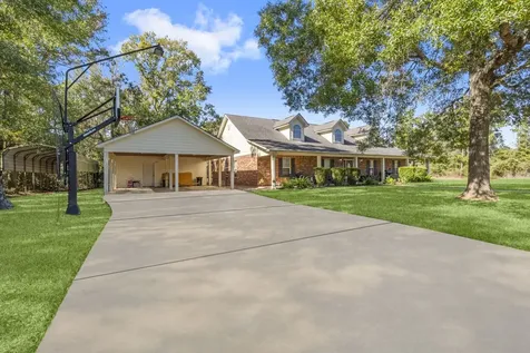 130 Country Charm Livingston TX 77351