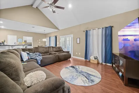 130 Country Charm Livingston TX 77351