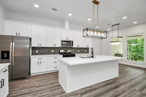 12163 La Salle River Road Conroe TX 77304