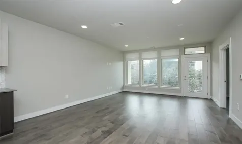 4819 Caroline Street 206 Houston TX 77004