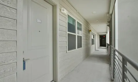 4819 Caroline Street 206 Houston TX 77004
