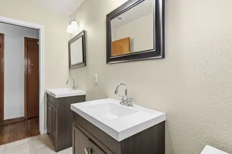 10229 Royal Oaks Drive Houston TX 77016