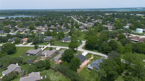 12431 Green Ridge Drive Willis TX 77318