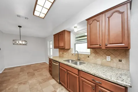 1110 E Brown Lane Deer Park TX 77536