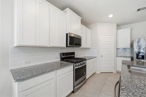 2703 Fairfield Landing Lane Pearland TX 77089