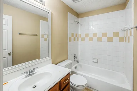 7527 Trail Hollow Missouri City TX 77459