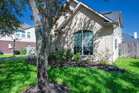 7527 Trail Hollow Missouri City TX 77459