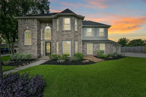 1806 Middlecreek Street Friendswood TX 77546