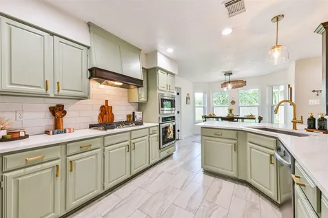 1806 Middlecreek Street Friendswood TX 77546