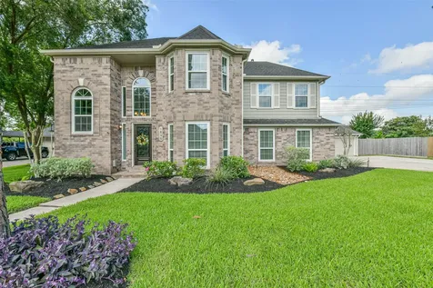 1806 Middlecreek Street Friendswood TX 77546