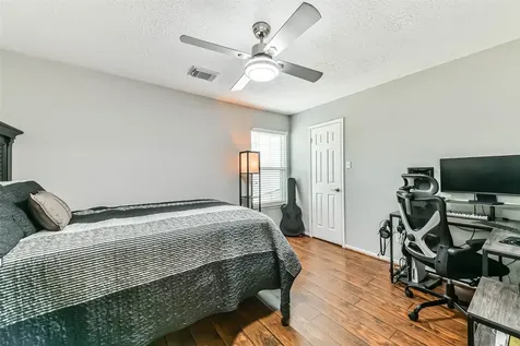 1806 Middlecreek Street Friendswood TX 77546